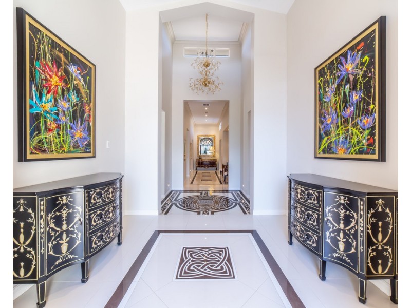 3108 Riverleigh Drive, Hope Island QLD 4212