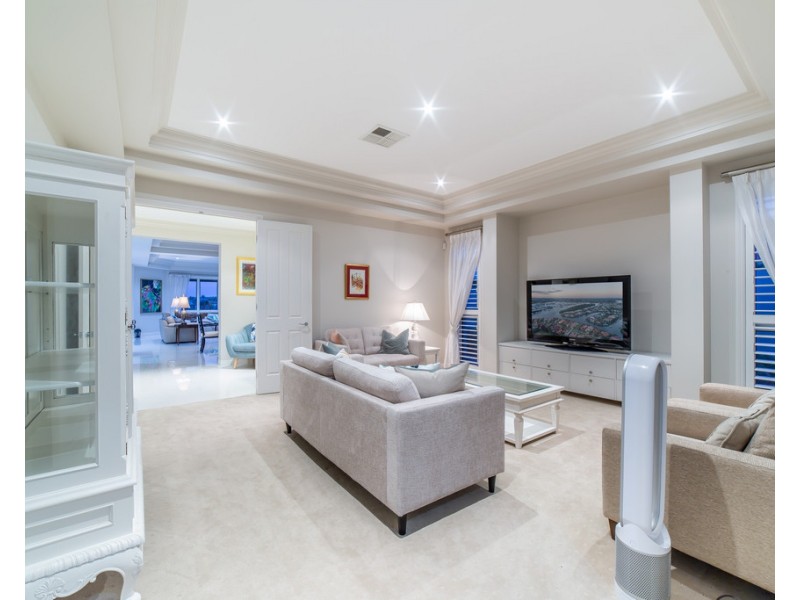 3108 Riverleigh Drive, Hope Island QLD 4212