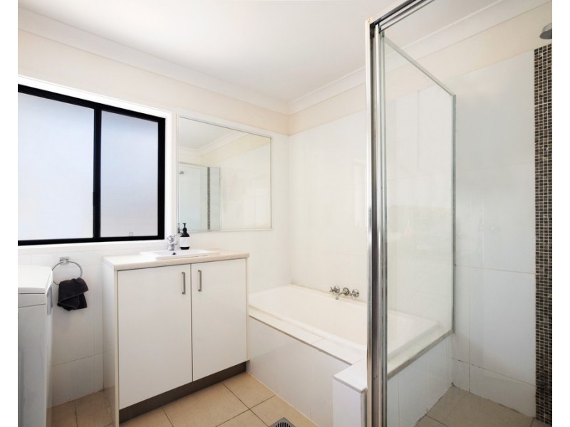 7/25 Duet Drive, Mermaid Waters QLD 4218