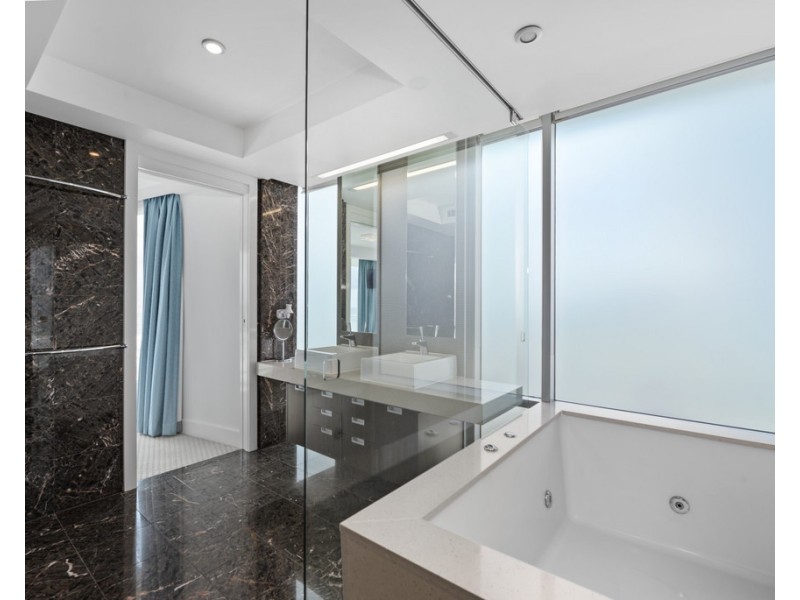 10/59-61 Broadbeach Boulevard, Broadbeach QLD 4218