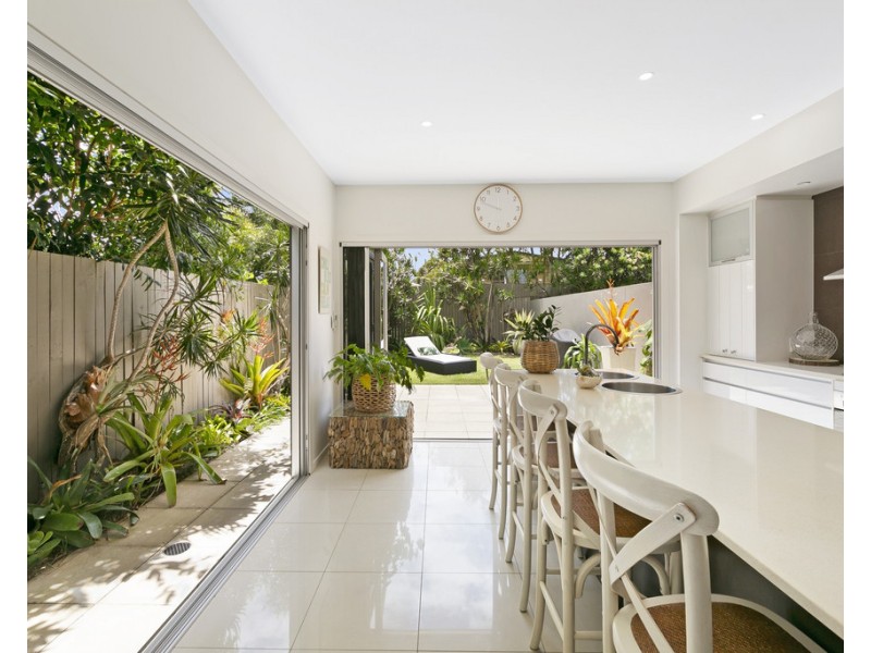 1/65 Albion Avenue, Miami QLD 4220