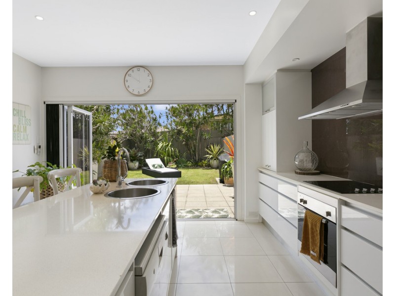 1/65 Albion Avenue, Miami QLD 4220