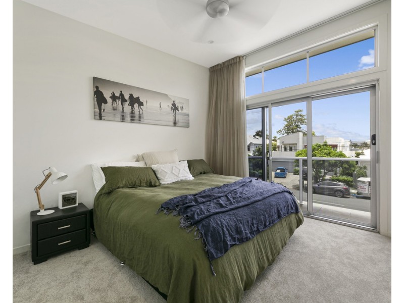 1/65 Albion Avenue, Miami QLD 4220