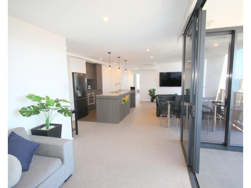 111/31 Queensland Ave, Broadbeach QLD 4218
