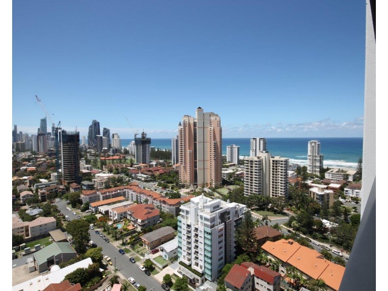 111/31 Queensland Ave, Broadbeach QLD 4218