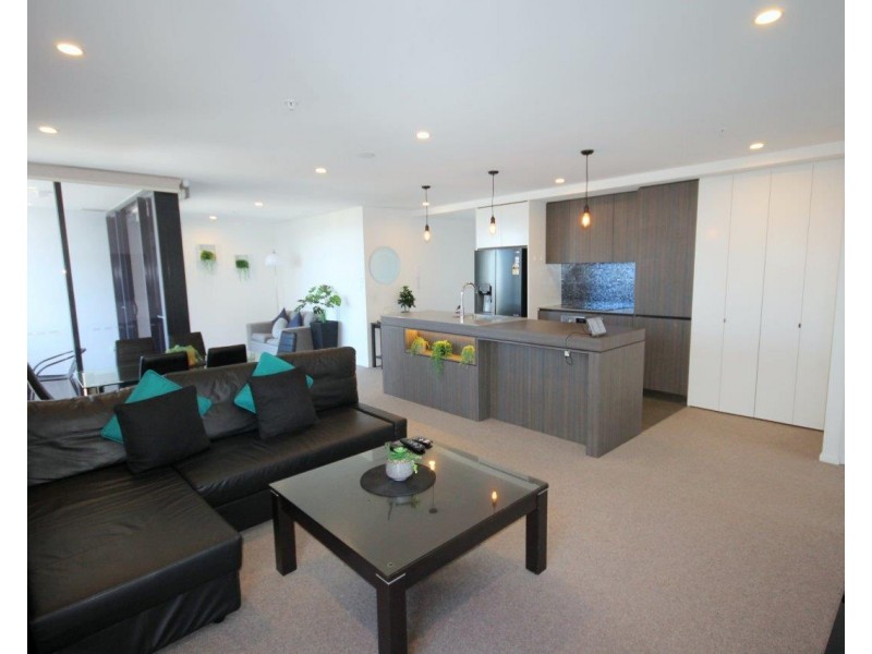 111/31 Queensland Ave, Broadbeach QLD 4218