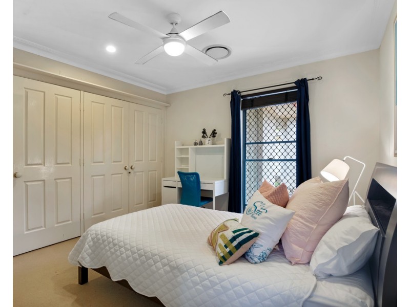 12 Welby Street, Broadbeach Waters QLD 4218