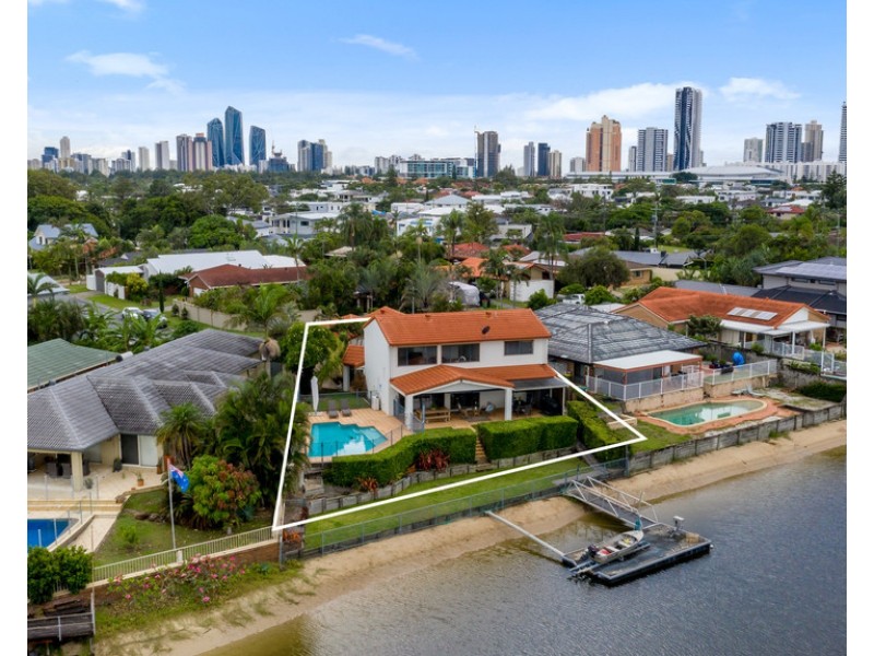 12 Welby Street, Broadbeach Waters QLD 4218