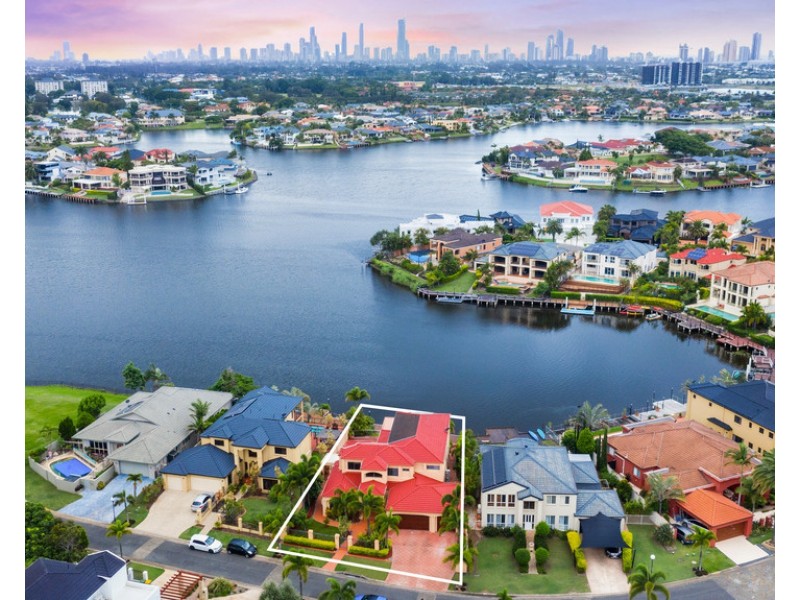 25 Clear Water Bay Avenue, Clear Island Waters QLD 4226