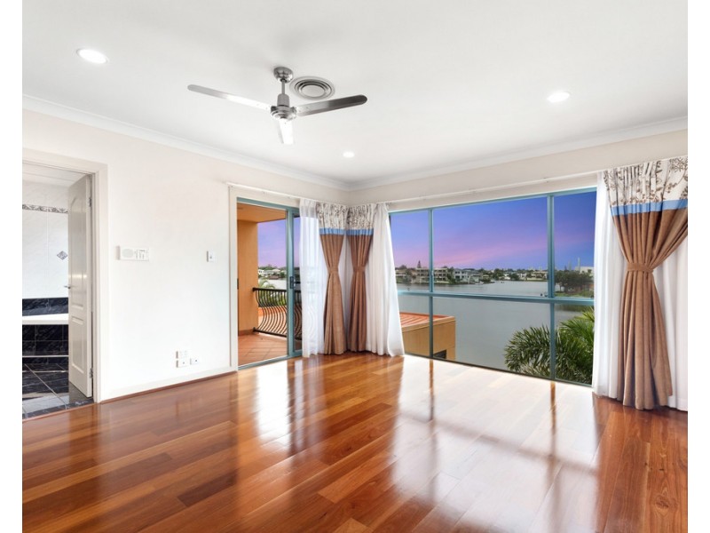 25 Clear Water Bay Avenue, Clear Island Waters QLD 4226