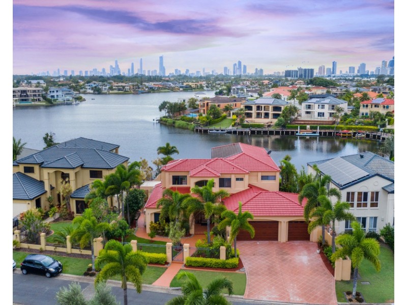 25 Clear Water Bay Avenue, Clear Island Waters QLD 4226