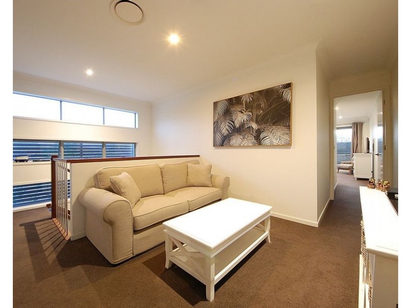 36A Albion Avenue, Miami QLD 4220