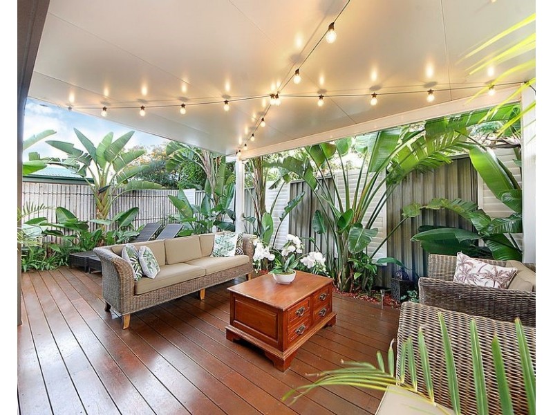 36A Albion Avenue, Miami QLD 4220