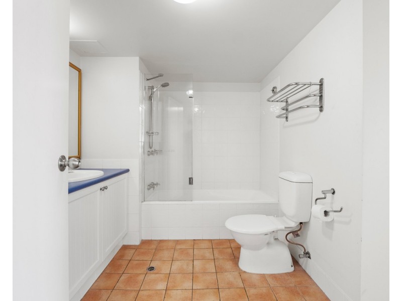 252/99 Griffith Street, Coolangatta QLD 4225