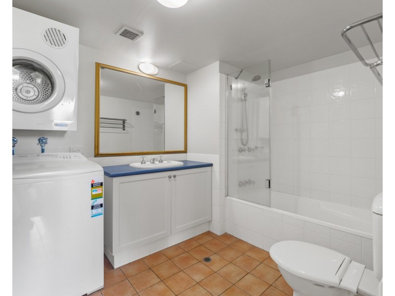 252/99 Griffith Street, Coolangatta QLD 4225