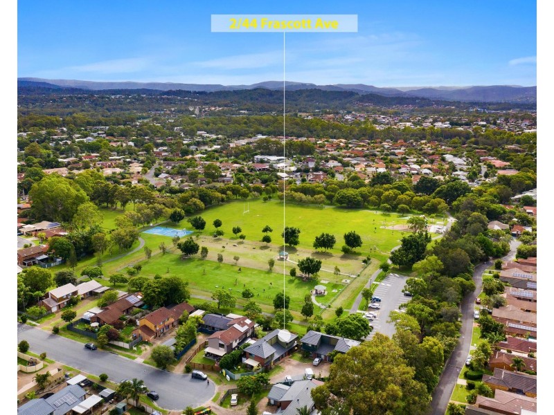 2/44 Frascott Avenue, Varsity Lakes QLD 4227