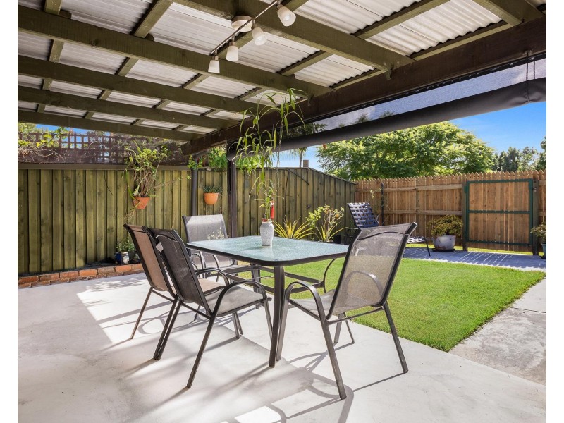 2/44 Frascott Avenue, Varsity Lakes QLD 4227