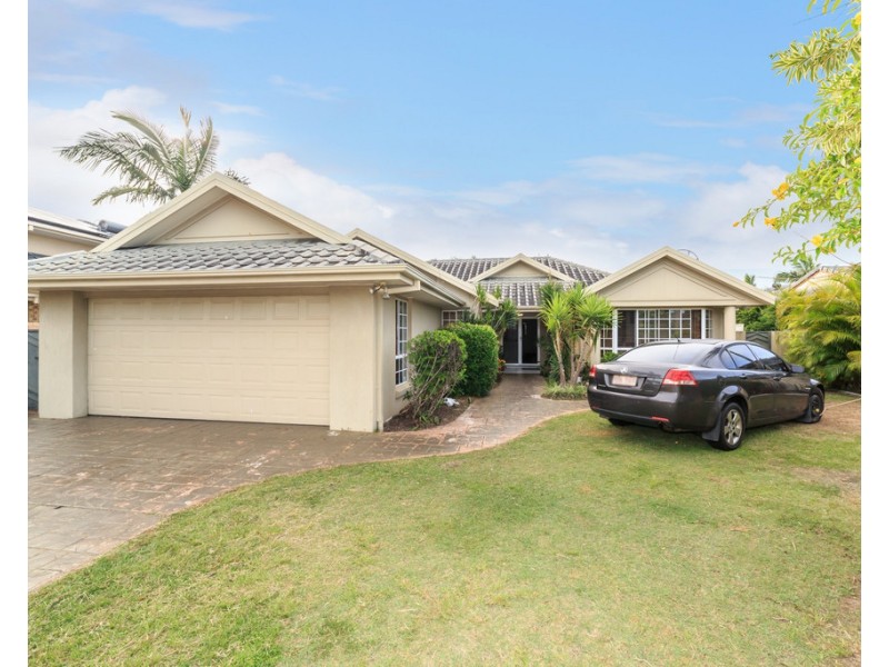 38 Port Jackson Boulevard, Clear Island Waters QLD 4226