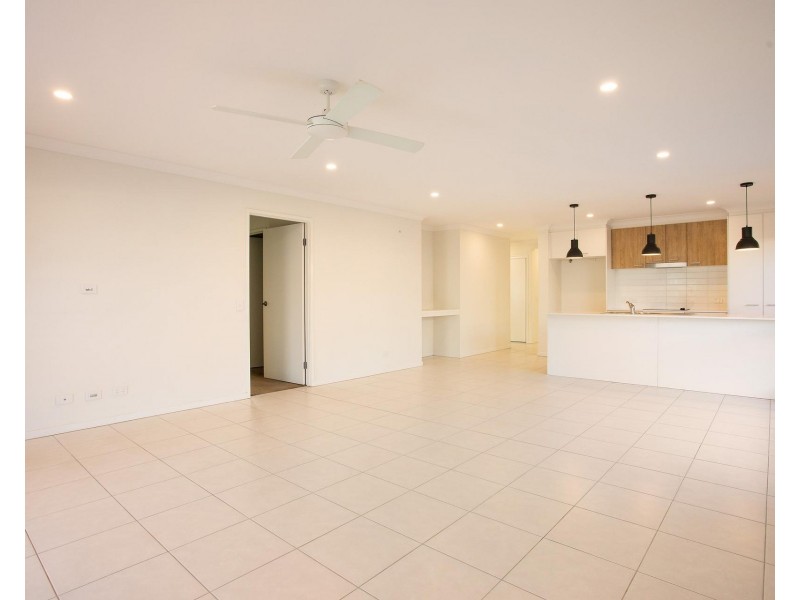 13 Seabright Circuit, Jacobs Well QLD 4208