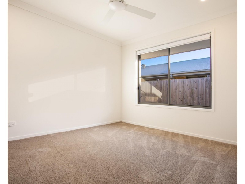 13 Seabright Circuit, Jacobs Well QLD 4208