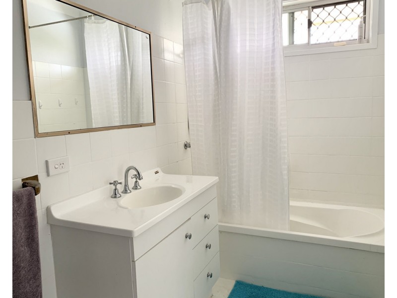 6/10 Christina Court, Mermaid Waters QLD 4218