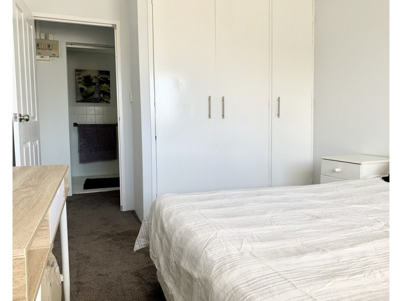 6/10 Christina Court, Mermaid Waters QLD 4218