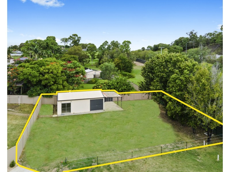 15 Alison Road, Carrara QLD 4211