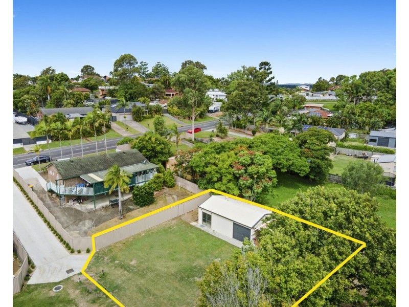15 Alison Road, Carrara QLD 4211