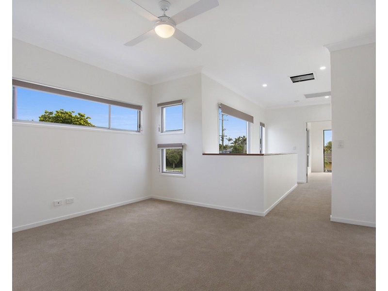 1/16 Kallay Street, Miami QLD 4220