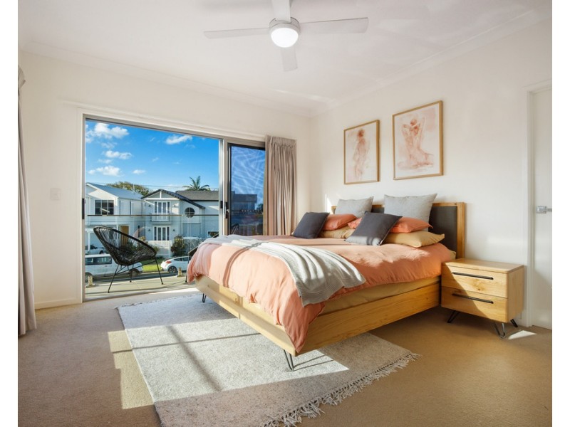 1/16 Kallay Street, Miami QLD 4220