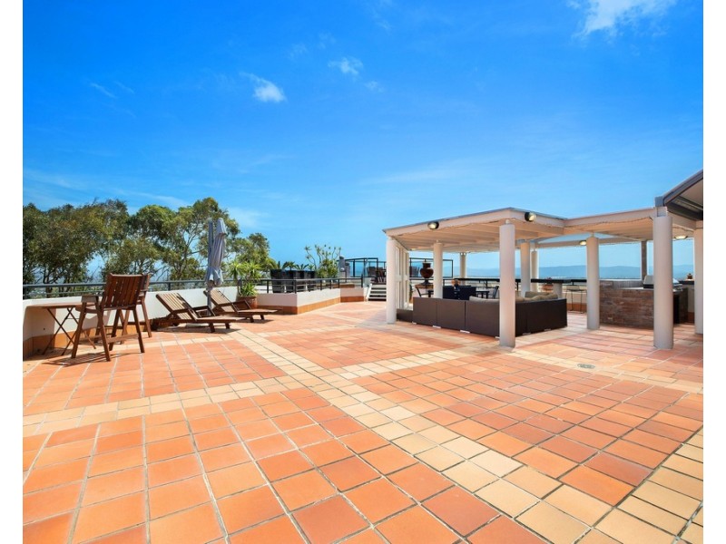 C7/1 Great Hall Drive, Miami QLD 4220