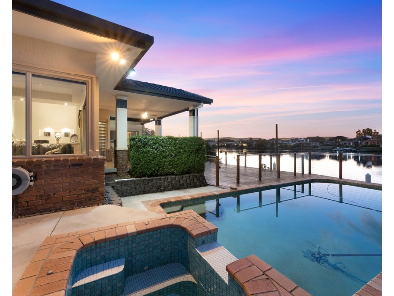 48 Port Jackson Boulevard, Clear Island Waters QLD 4226
