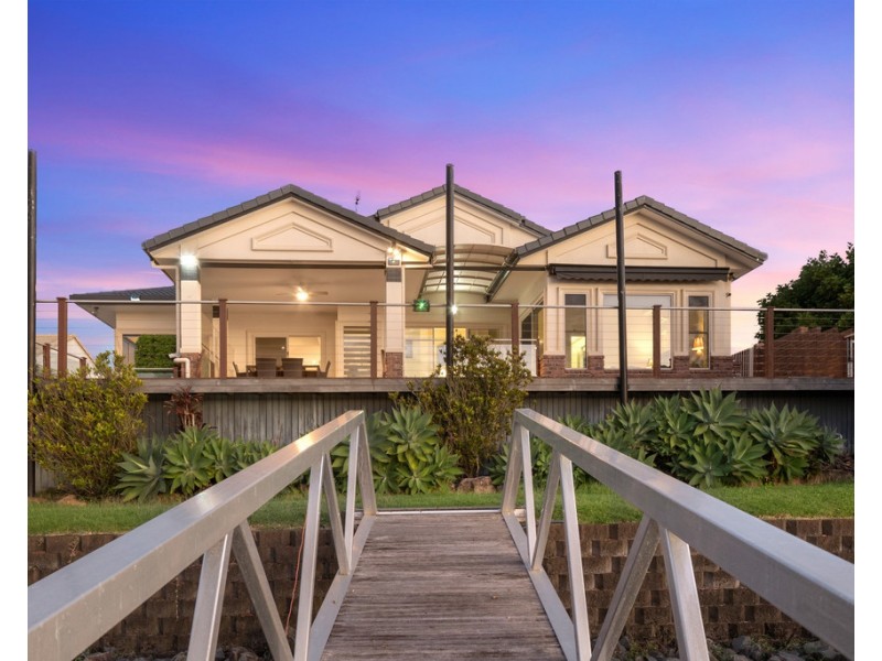48 Port Jackson Boulevard, Clear Island Waters QLD 4226