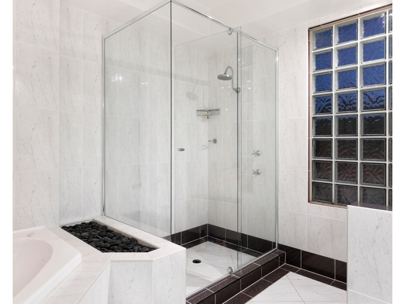 48 Port Jackson Boulevard, Clear Island Waters QLD 4226