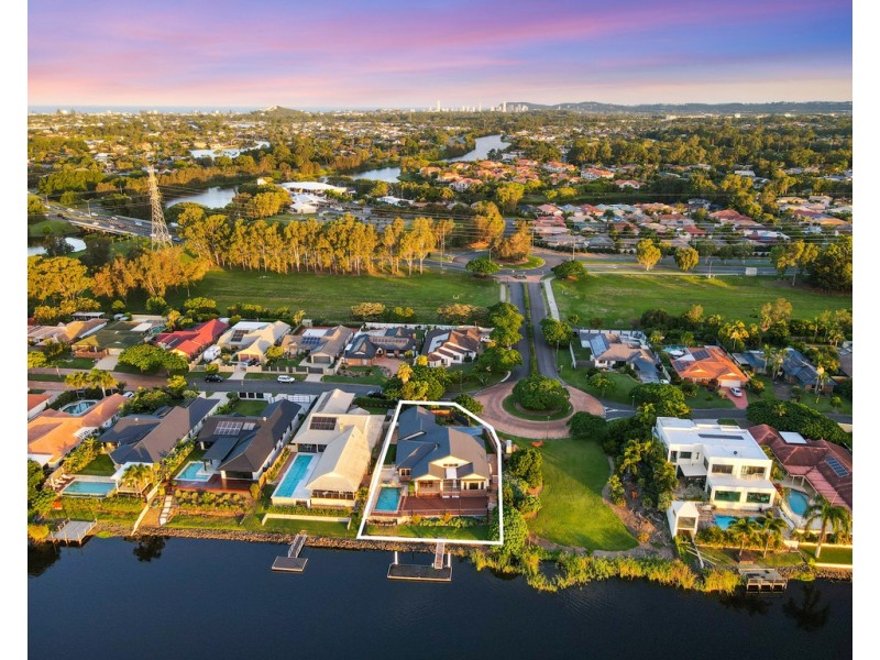 48 Port Jackson Boulevard, Clear Island Waters QLD 4226