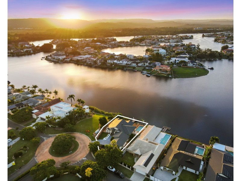 48 Port Jackson Boulevard, Clear Island Waters QLD 4226