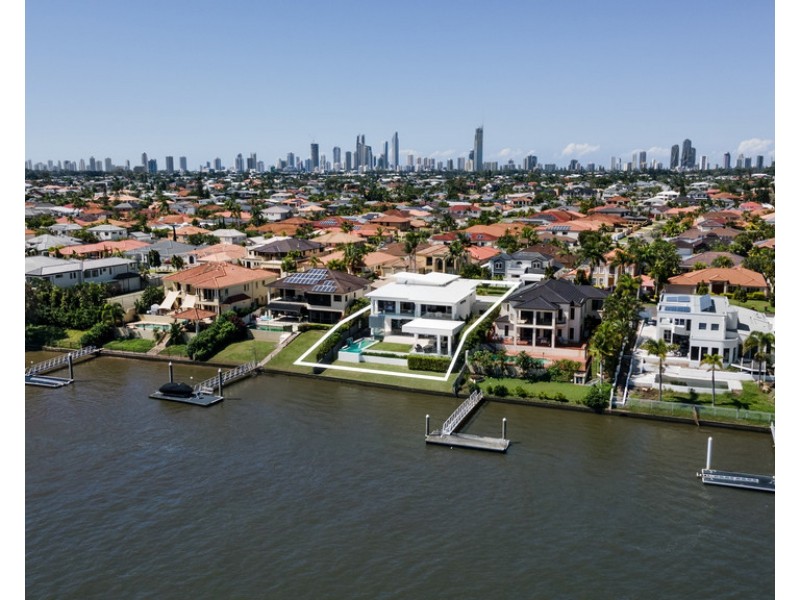 45 Sir Bruce Small Boulevard, Benowa Waters QLD 4217