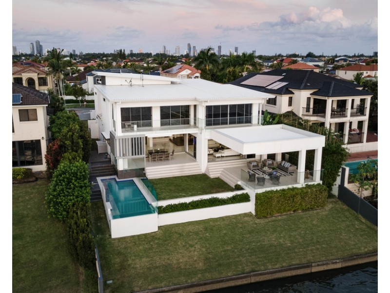 45 Sir Bruce Small Boulevard, Benowa Waters QLD 4217