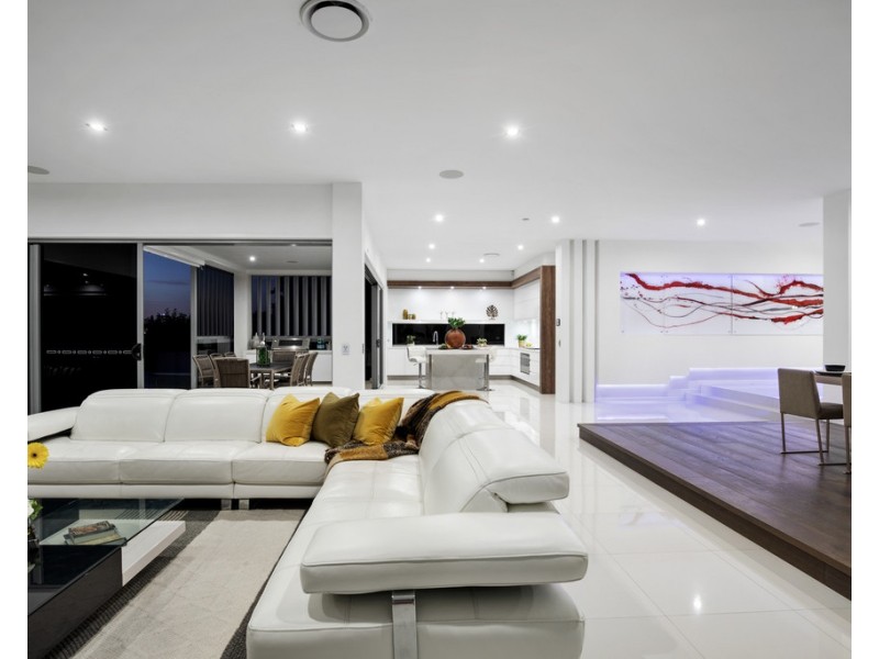 45 Sir Bruce Small Boulevard, Benowa Waters QLD 4217