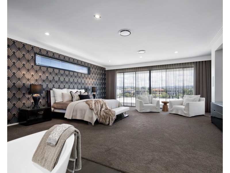 45 Sir Bruce Small Boulevard, Benowa Waters QLD 4217