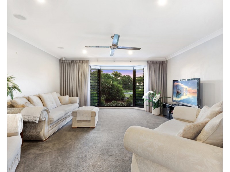 33 Port Jackson Boulevard, Clear Island Waters QLD 4226