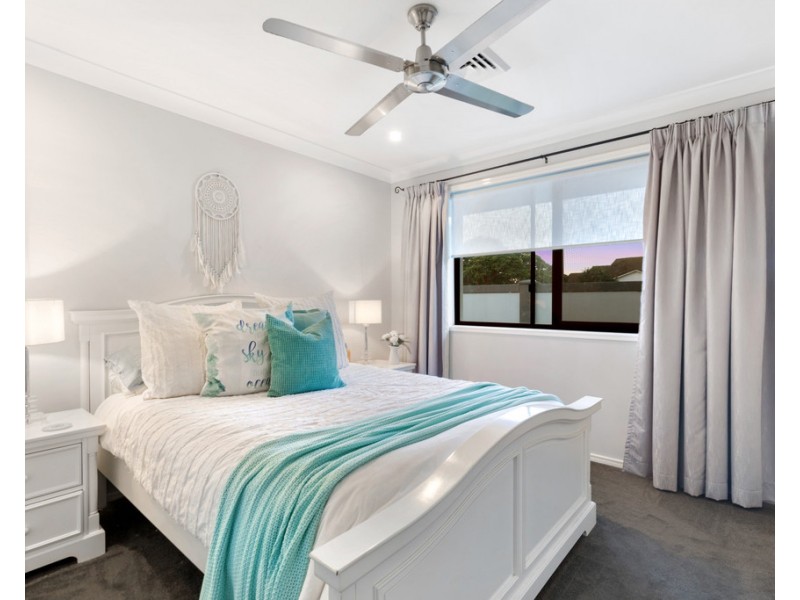 33 Port Jackson Boulevard, Clear Island Waters QLD 4226