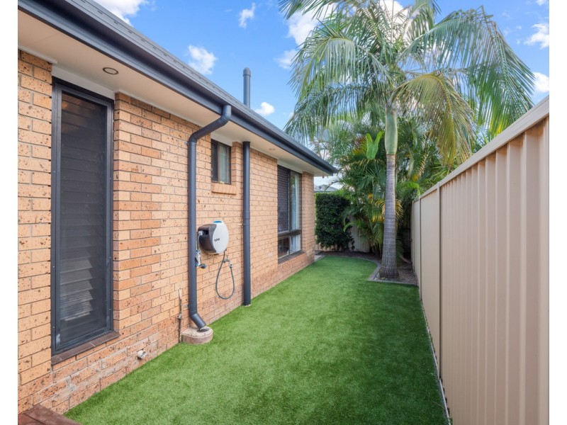 1/3 Wagtail Court, Burleigh Waters QLD 4220