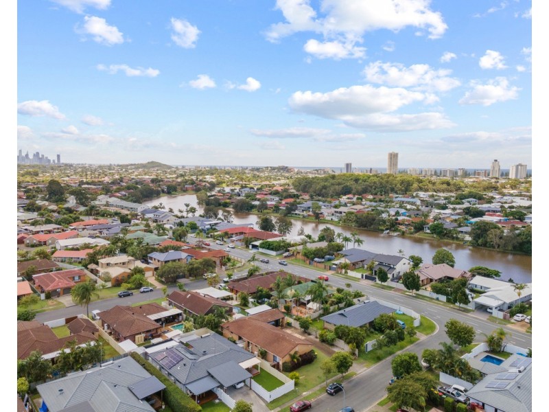 1/3 Wagtail Court, Burleigh Waters QLD 4220