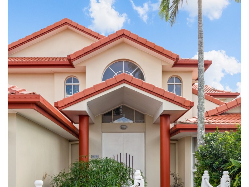 5 Cessnock Close, Mermaid Waters QLD 4218