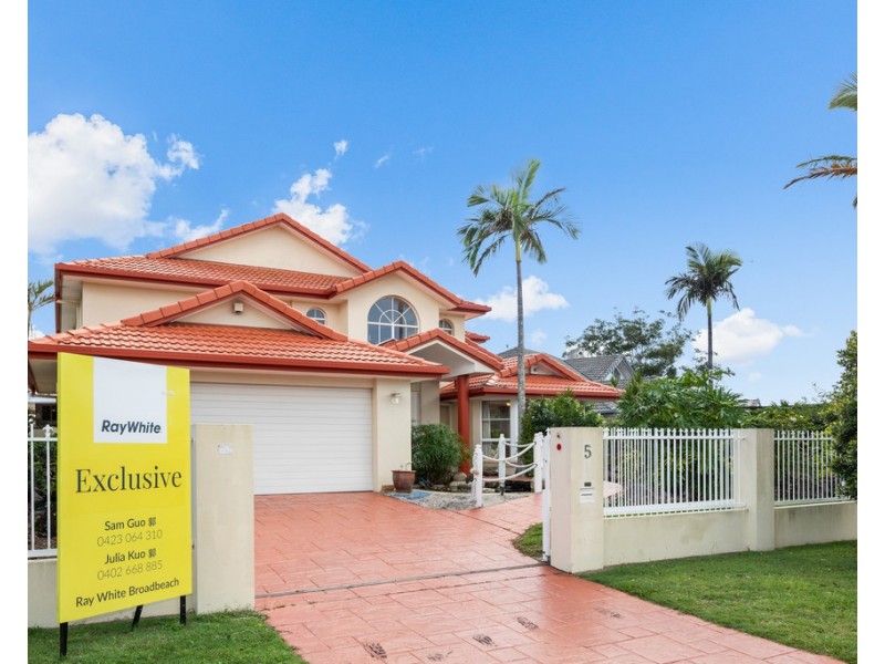 5 Cessnock Close, Mermaid Waters QLD 4218
