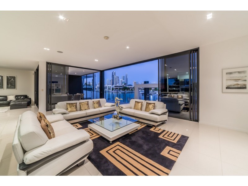 91 Gibraltar Drive, Isle Of Capri QLD 4217