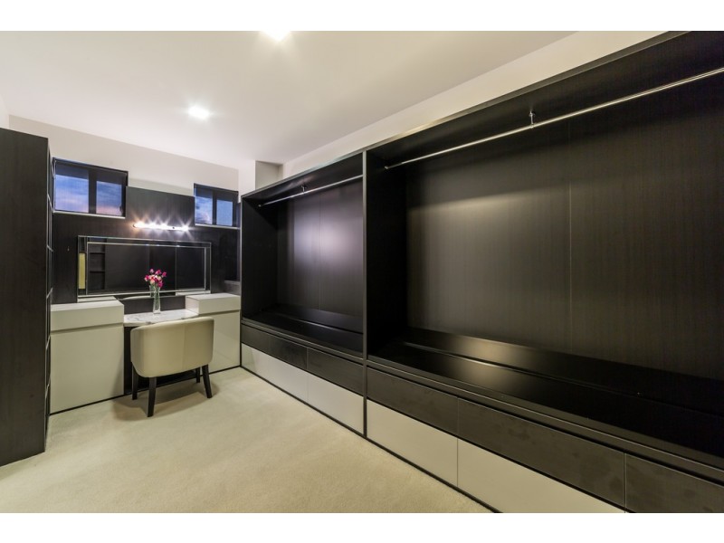 91 Gibraltar Drive, Isle Of Capri QLD 4217