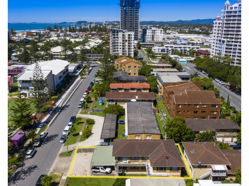 1,2,3 and 4/20 Mary Avenue, Broadbeach QLD 4218