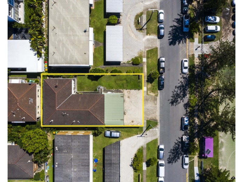 1,2,3 and 4/20 Mary Avenue, Broadbeach QLD 4218